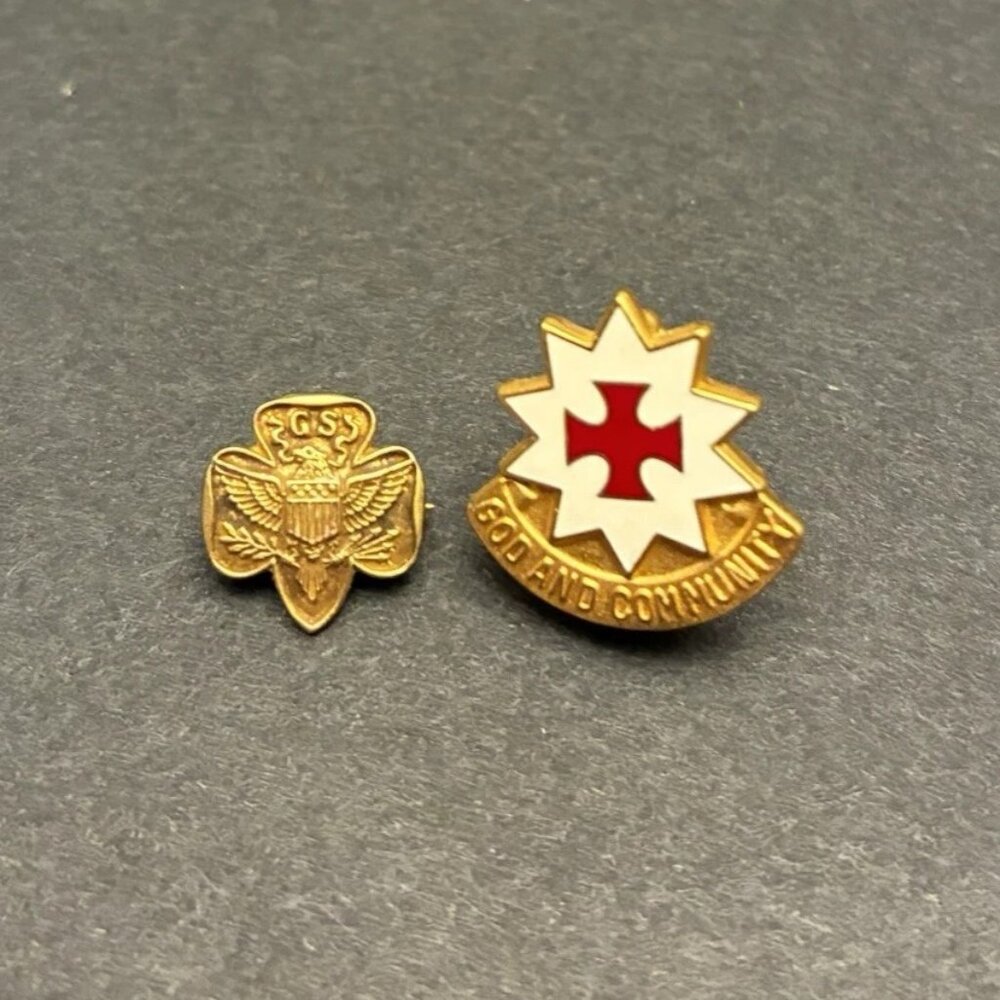 Vintage Girl Scout Pin Set: Traditional Membership Trefoil & God and Community